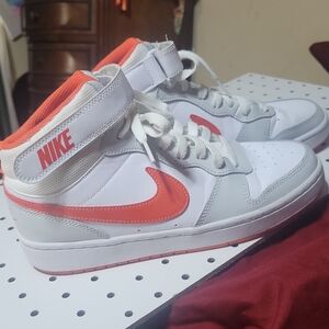 Nike High-Top Sneakers in White and Orange